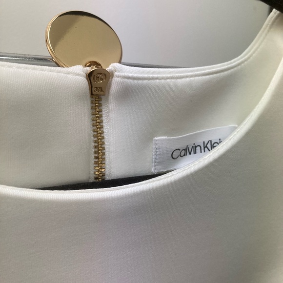 Dress - Picture 4 of 16